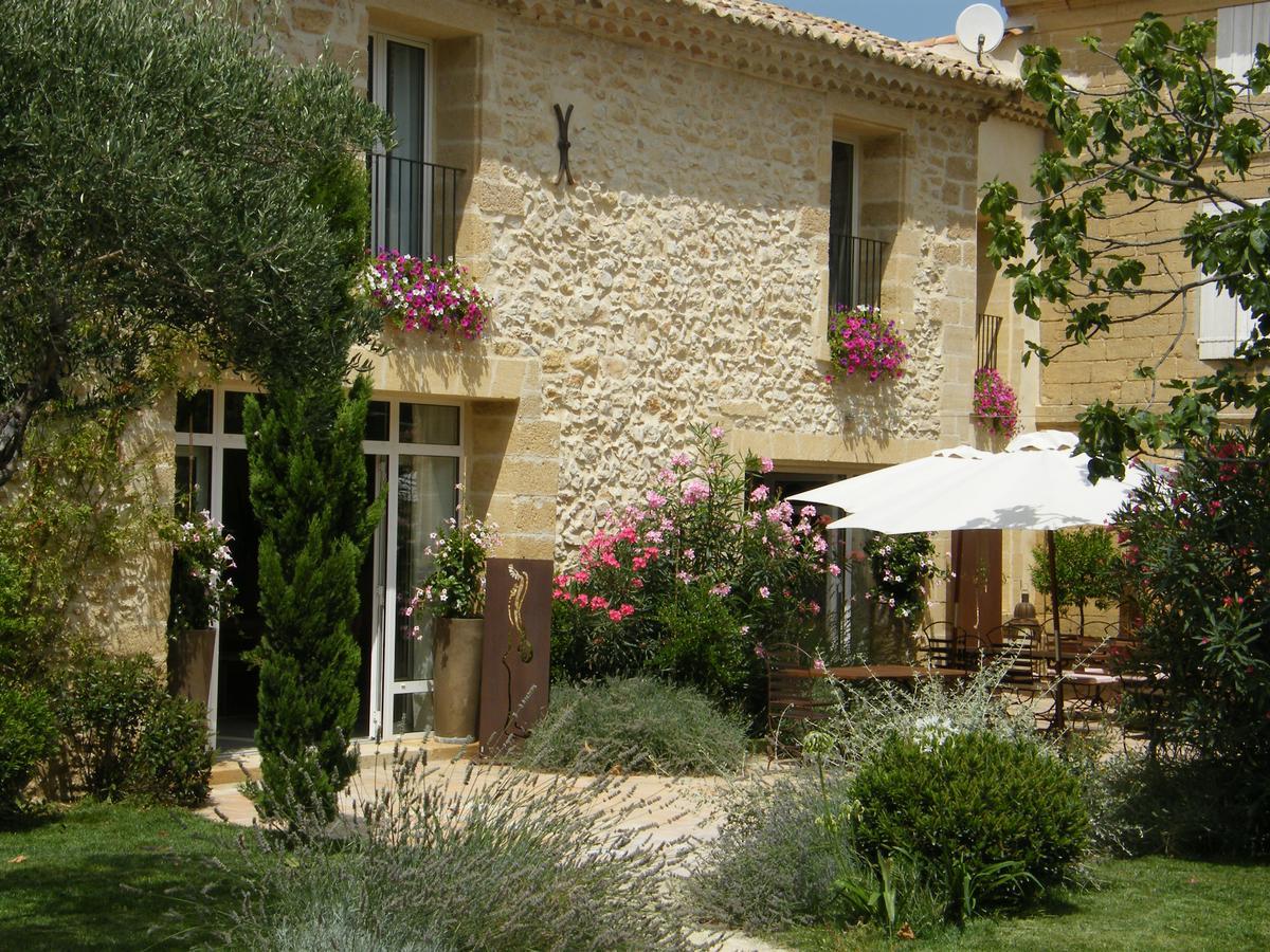 Chambres D'Hotes La Maison De Leonie Collias Εξωτερικό φωτογραφία